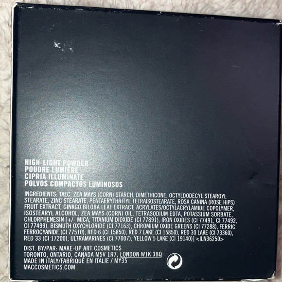 MAC Cosmetics High-Light Powder - Picture 2 of 4